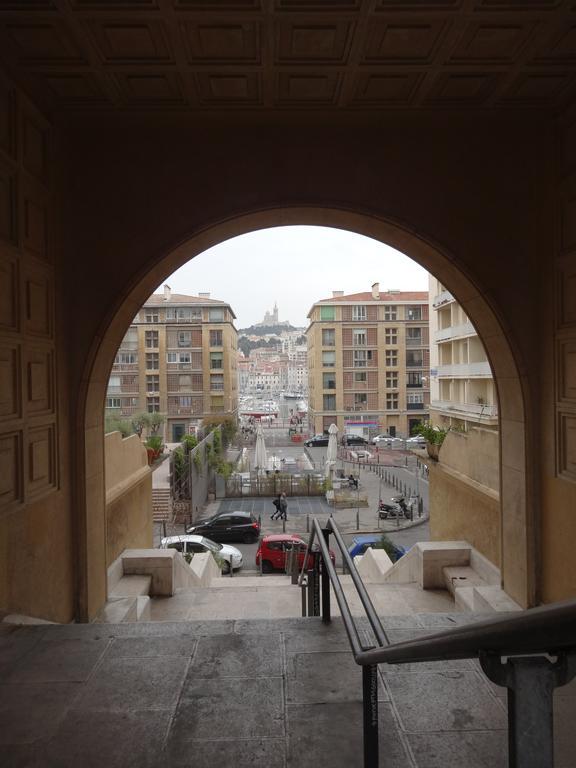 Duplex Des 13 Cantons Marseille Exterior photo
